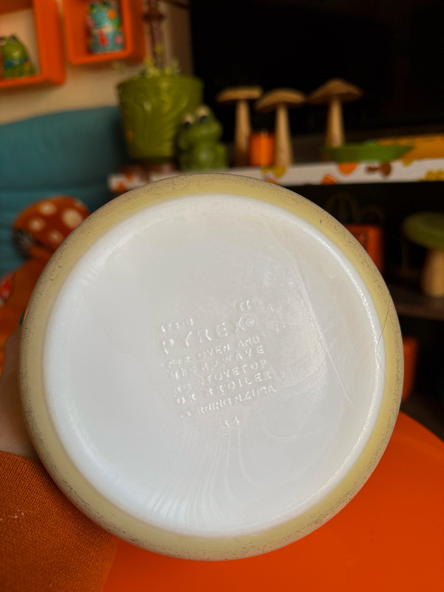 Vintage Pyrex 471-B Spring Blossom Serving Dish